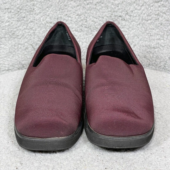 LL Bean Womens Size 6.5 Slip On Loafers Shoes Maroon Burgundy Comfort 05940 - Picture 2 of 9